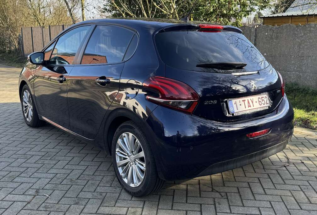 Peugeot 208 1.2i PureTech Style