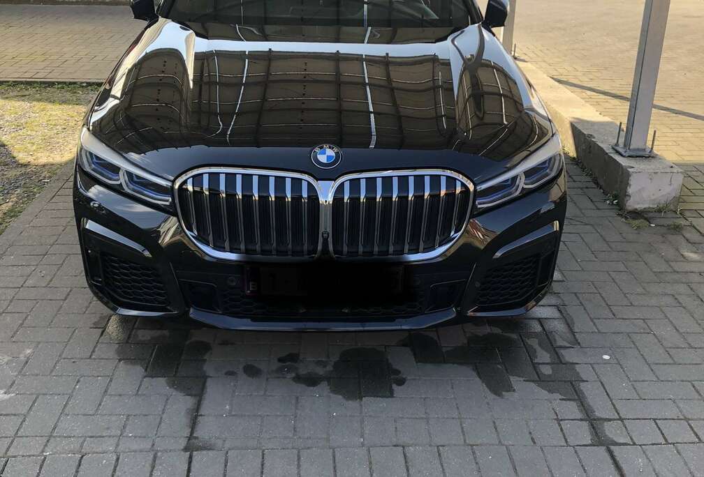 BMW 745eAS PHEV OPF  FULL OPTION