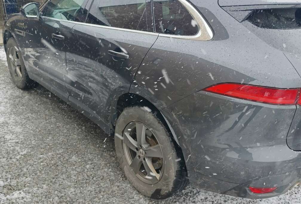 Jaguar F-Pace 2.0 D AWD Prestige