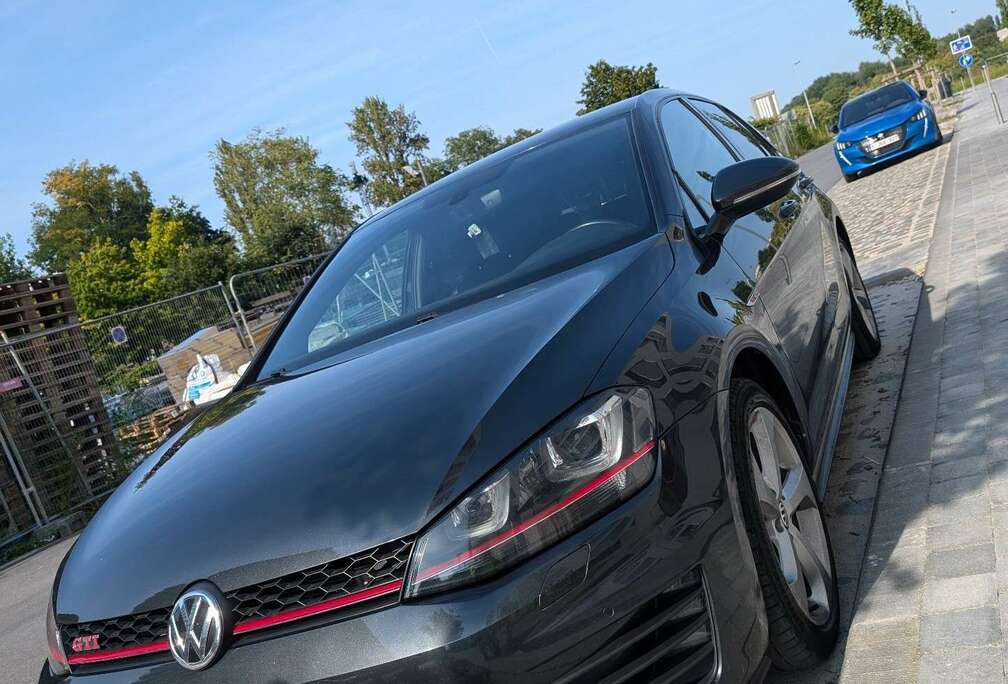 Volkswagen 2.0 TSI Performance DSG