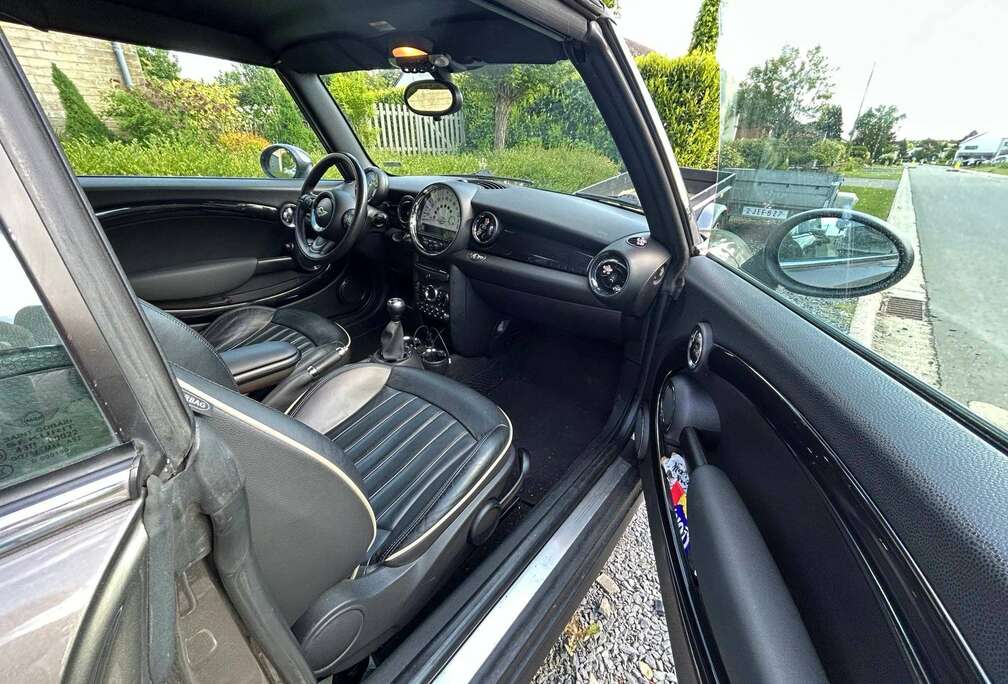 MINI Mini Cabriolet 1.6i Cooper