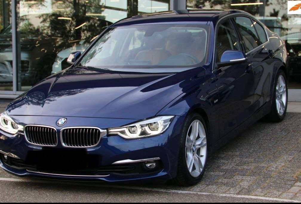 BMW i benzine*carplay