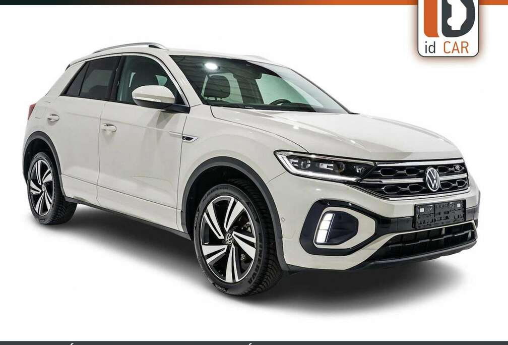 Volkswagen 1.5 TSI 150 DSG R-LINE LED ACC CARPLAY CAMERA JA18