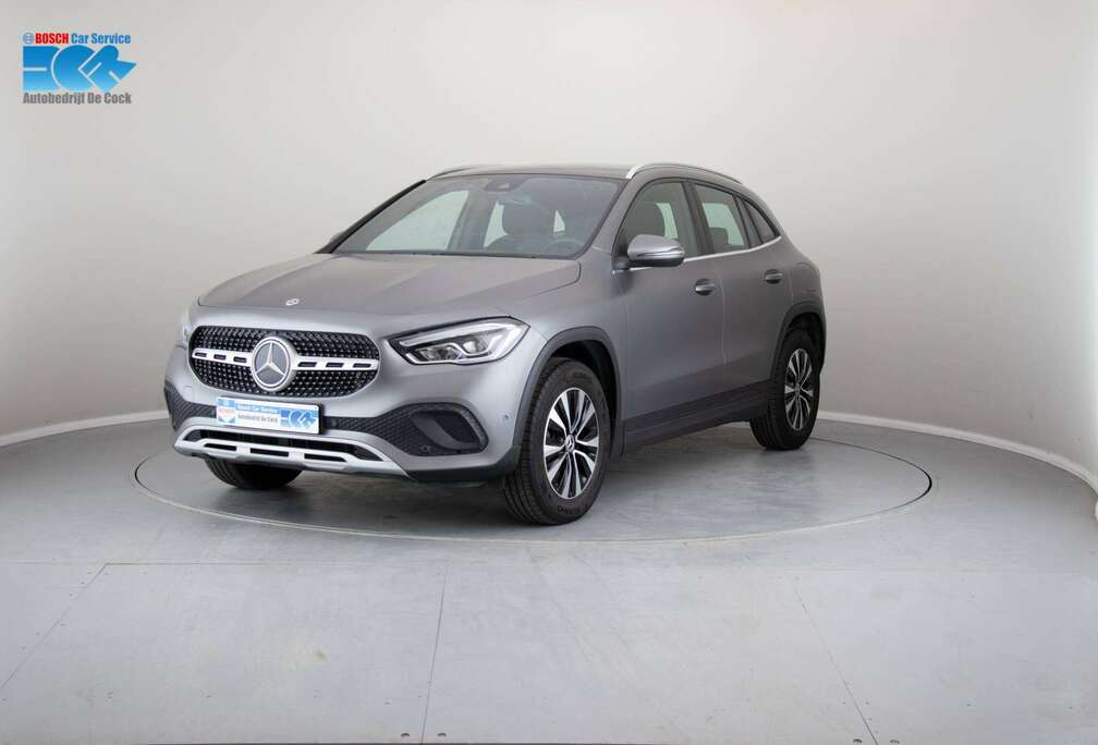 Mercedes-Benz GLA 180 Essential Line