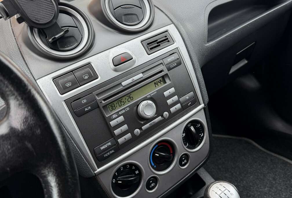 Ford 1.3i Ambiente