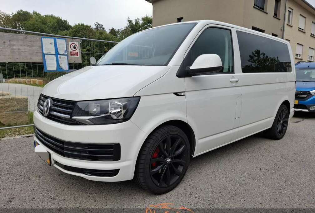 Volkswagen 2.0 TDI 9 PLACES, 1 HAND, CLIMA,NAVI,PDC,CAMERA