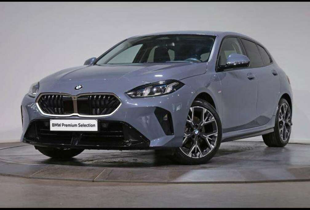 BMW Hatch M Sport Design