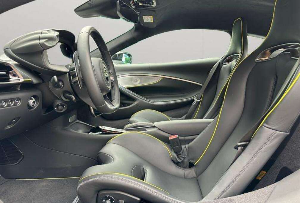 McLaren Coupé *PPF MAT** / Hyrbide