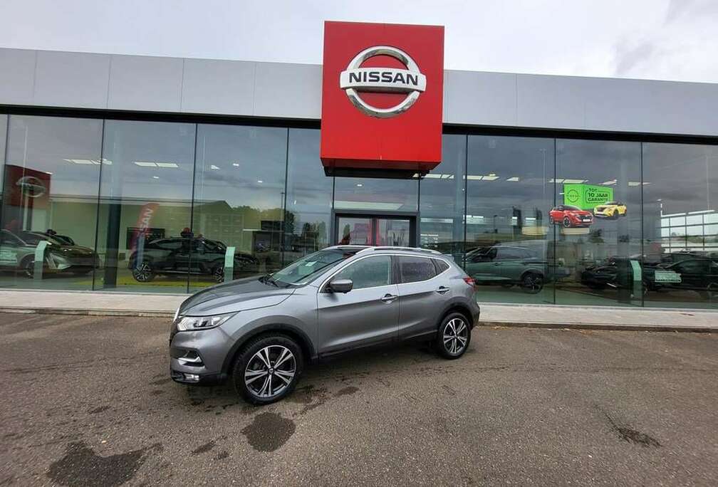 Nissan N-Connecta + Disign-pack
