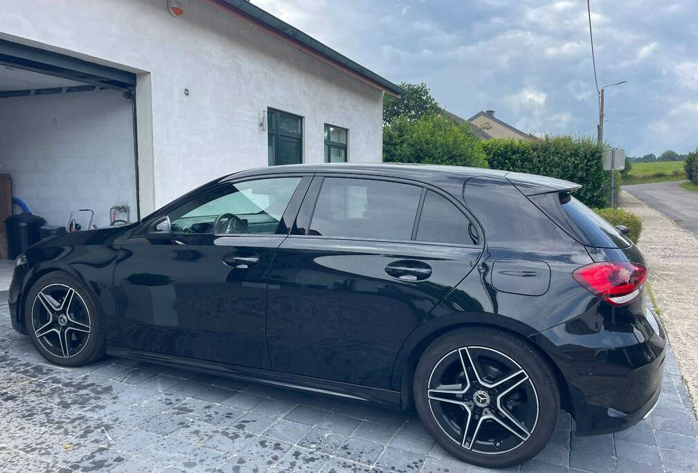 Mercedes-Benz A 180 d Business Solution AMG