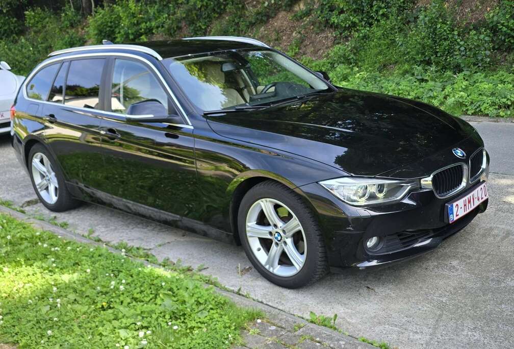 BMW Touring 320i High Executive