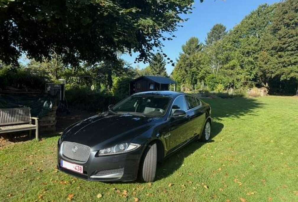 Jaguar XF 2.2 D