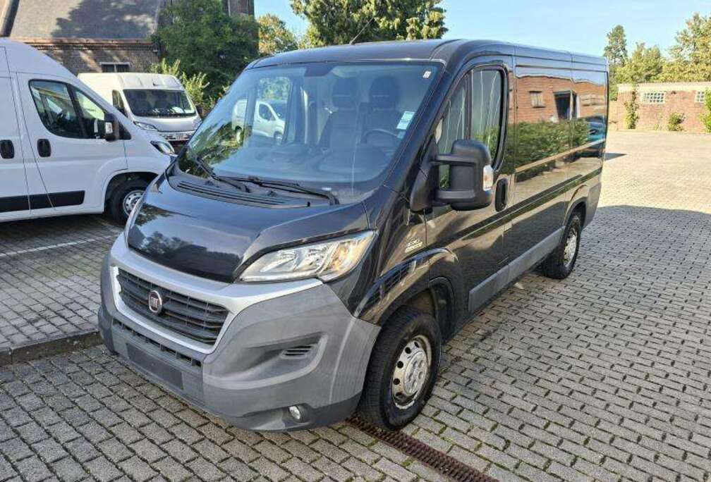 Fiat 8990€ ex btw  L1H1