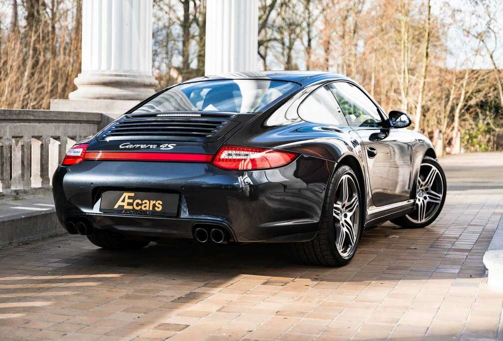 Porsche 911 CARRERA 4S /COUPE / MANUAL / SUNROOF / BELGIAN