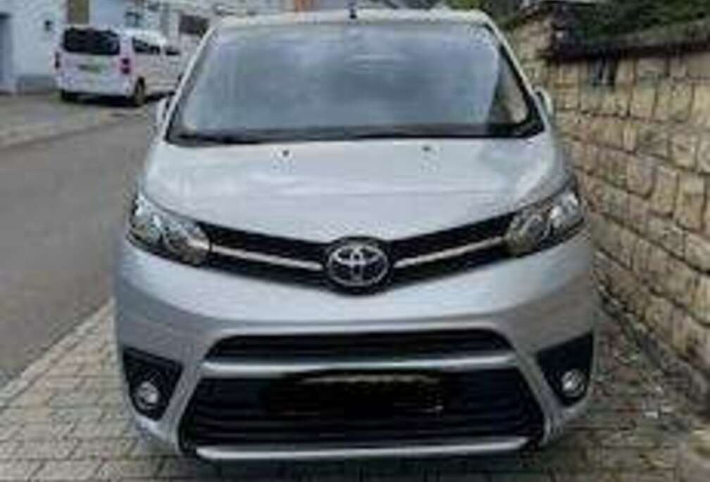 Toyota verso Medium 1.6D BERLINE