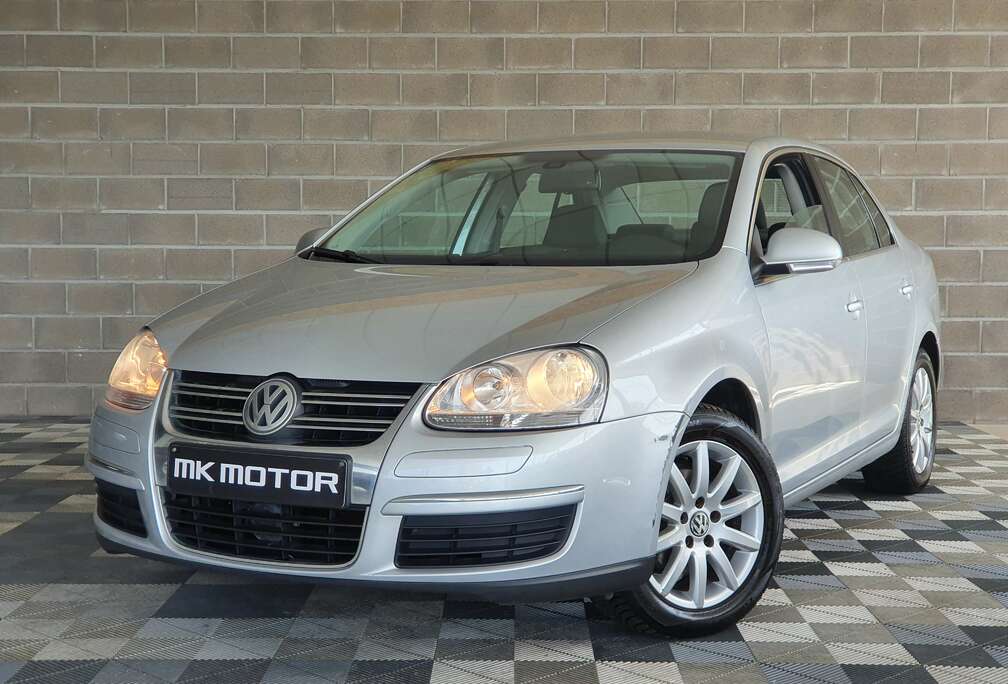 Volkswagen 1.6 ESSENCE 102CV - CAMERA - CRUISE - BLUETOOTH