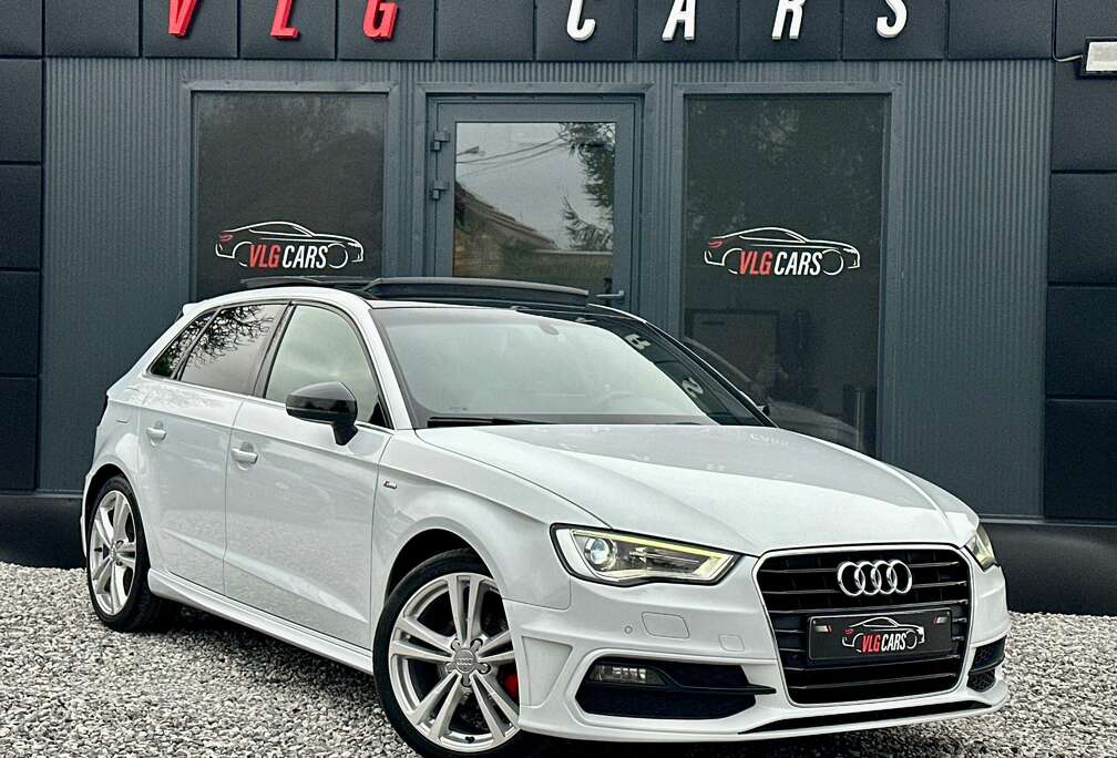 Audi Sportback 2.0 TDi S line int/ext / Pano / Xenon //