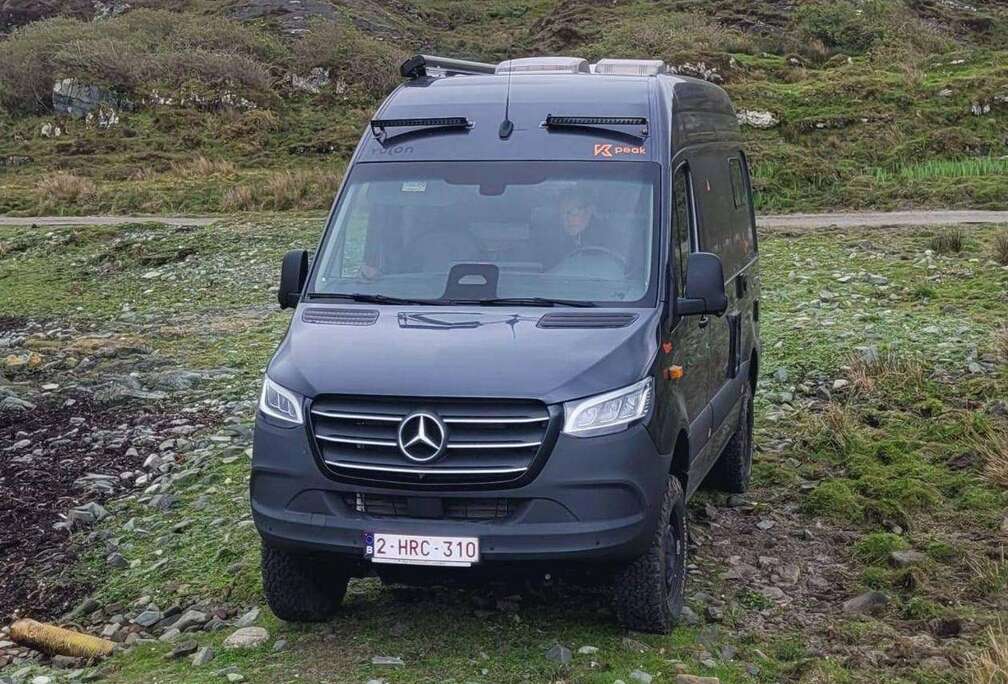Caravans-Wohnm Yucon 4X4  Fourgon aménagé permis B camping car