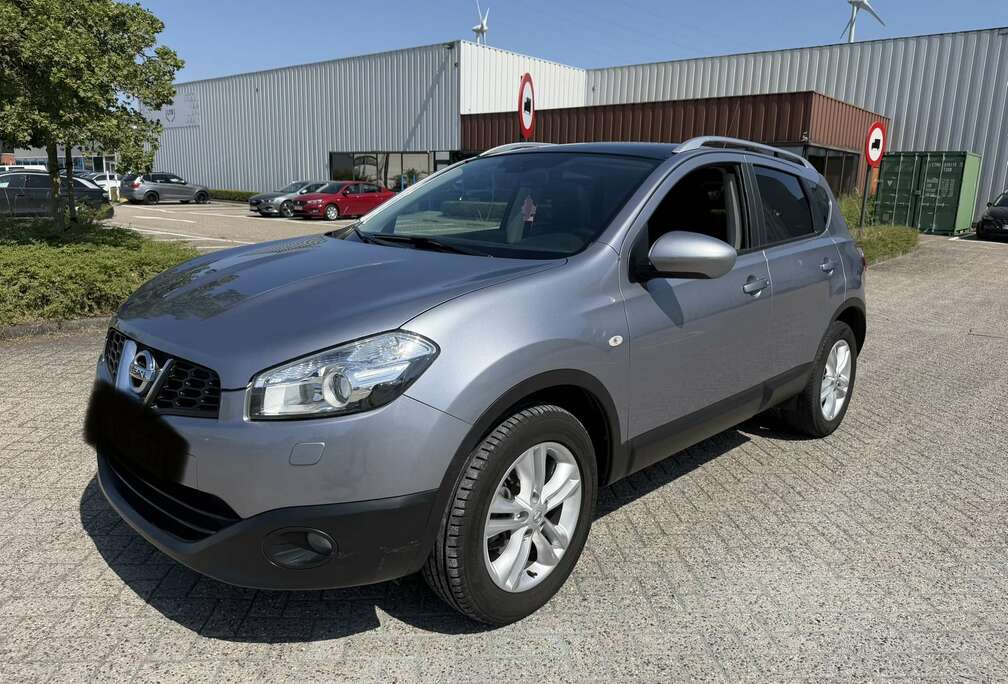 Nissan 1.6i 2WD Urban Edition+18\'\' CVT