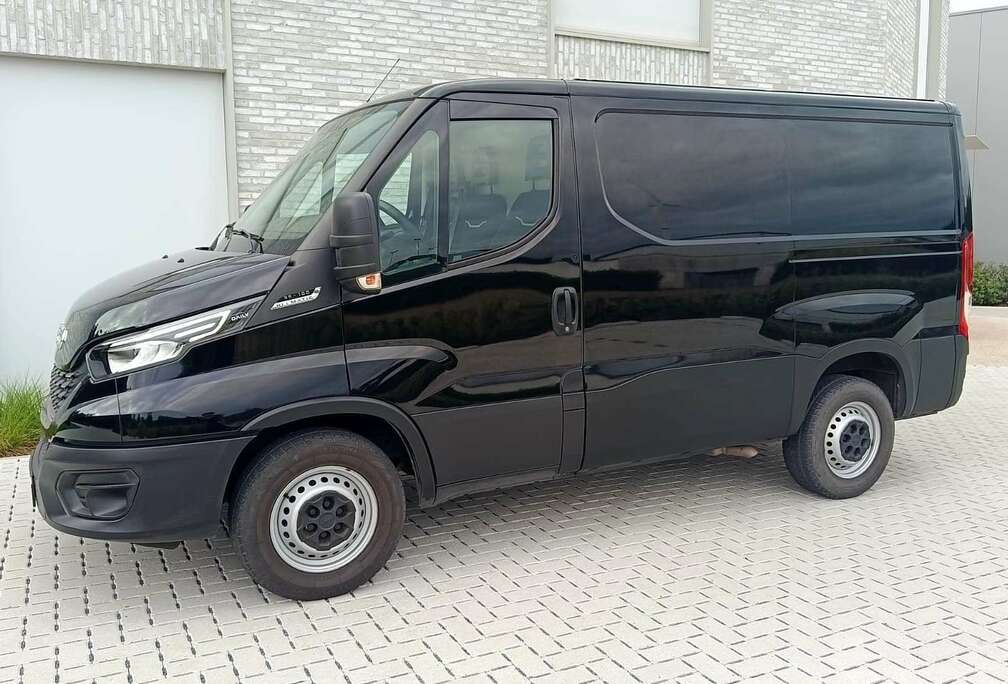 Iveco 35S16 2.3l L1H1 /carplay/cruise/trekh 3,5t