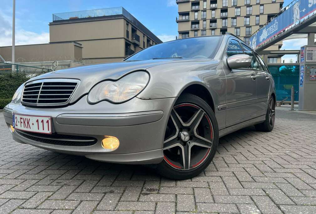 Mercedes-Benz Avantgarde C180 BENZINE 143ch JANTE AMG