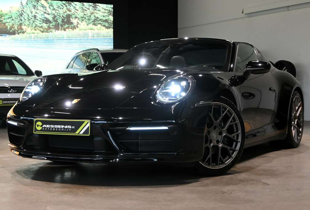 Porsche 992 Carerra 4 Targa **LED/CAM/CHRONO/NAV/CC/BOSE**