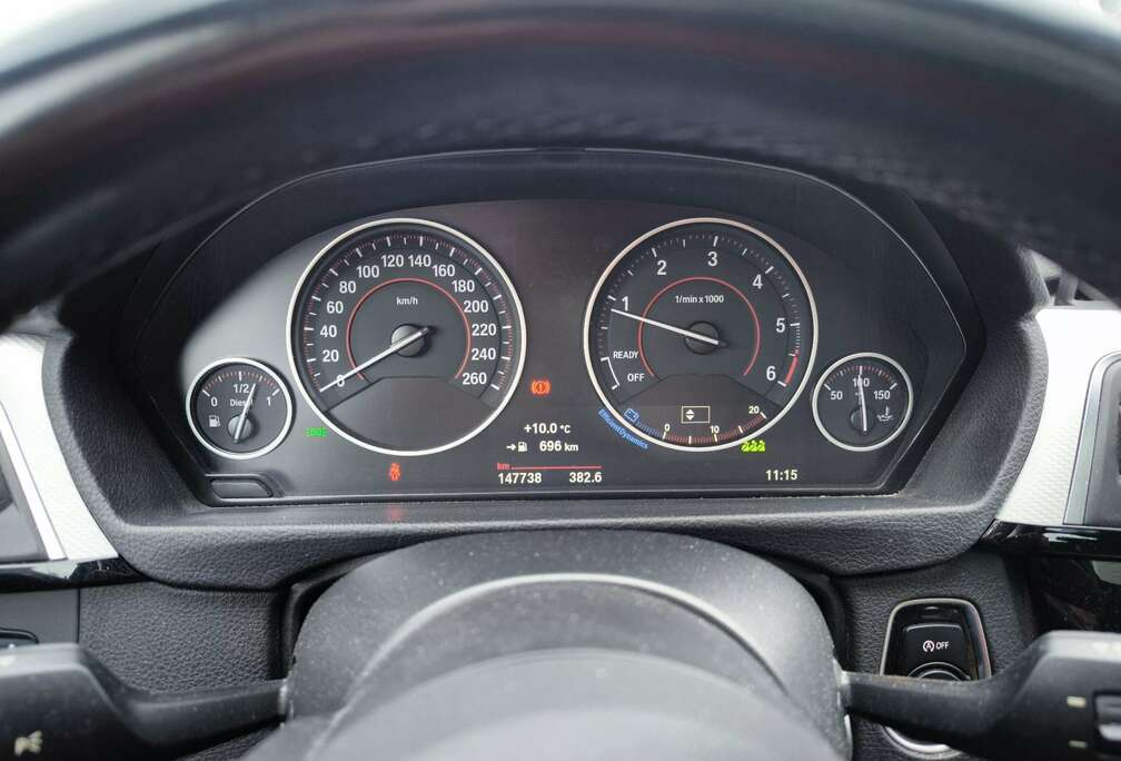 BMW Touring 318d xDrive 150 ch M Sport