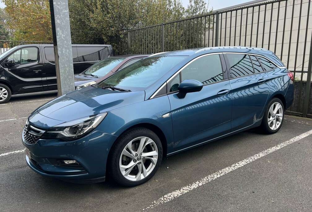 Opel Sports Tourer 1.6 CDTi Innovation FULL OPTIONS