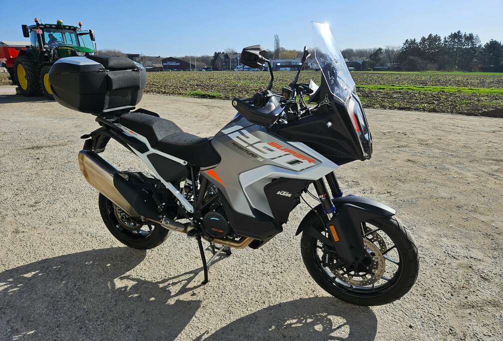 Adventure S
