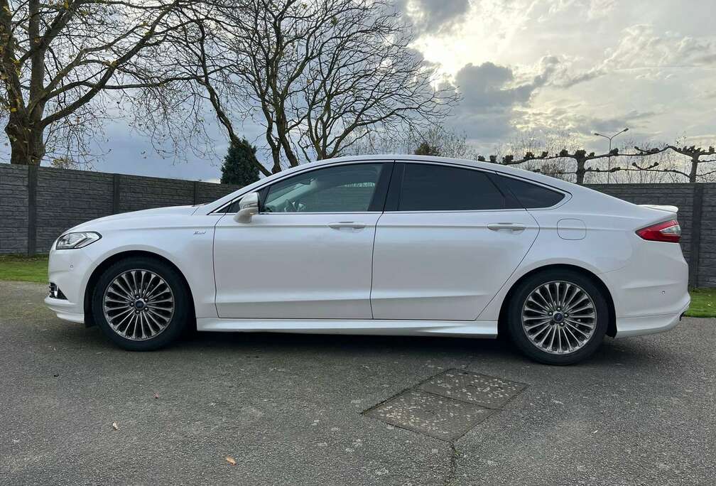 Ford Mondeo 1.5 EcoBoost  Titanium  ST-Line  Full