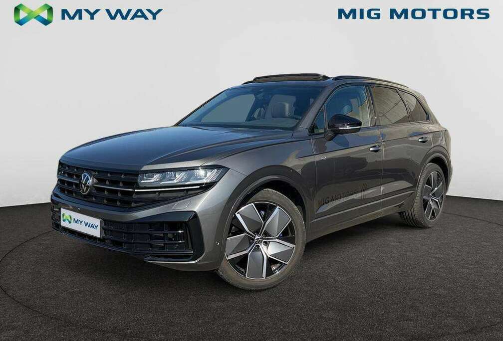 Volkswagen Touareg R 3.0 TFSI V6 eHybrid (340pk) AUTOMAAT /// inklapbare Trekhaak /// 360 Camera /// Panoramisch Schuifdak /// Zete