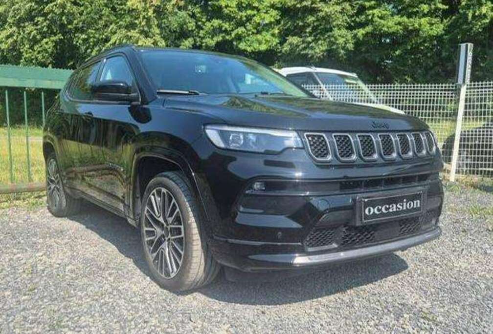 Jeep Compass 1.5 Turbo MHEV Summit DCT
