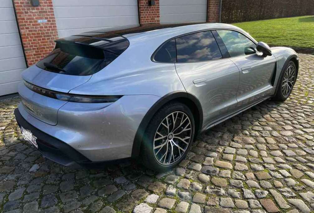 Porsche Taycan Cross Turismo 93.4 kWh Taycan 4 Cross Turismo