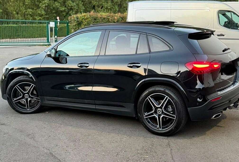 Mercedes-Benz AMG Line