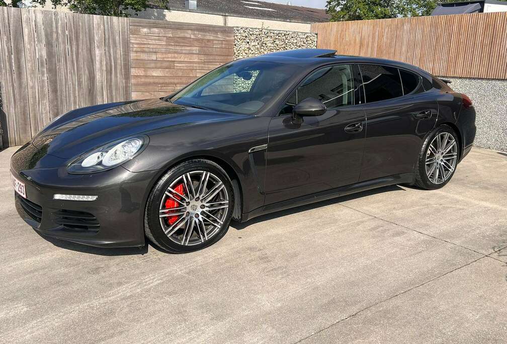 Porsche Panamera 3.0D V6 Tiptronic*Facelift+Camera 360