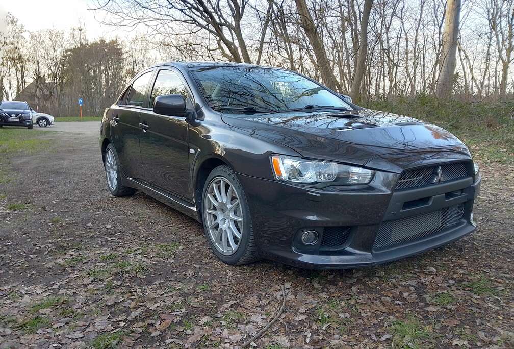 Mitsubishi evo x gsr sst