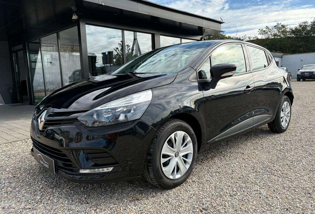 Renault Clio 1.2i Limited **12 MOIS DE GARANTIE**