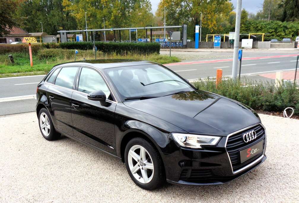 Audi A3 1.0 TFSI Sportback S tronic/ Leder / Navi / ...