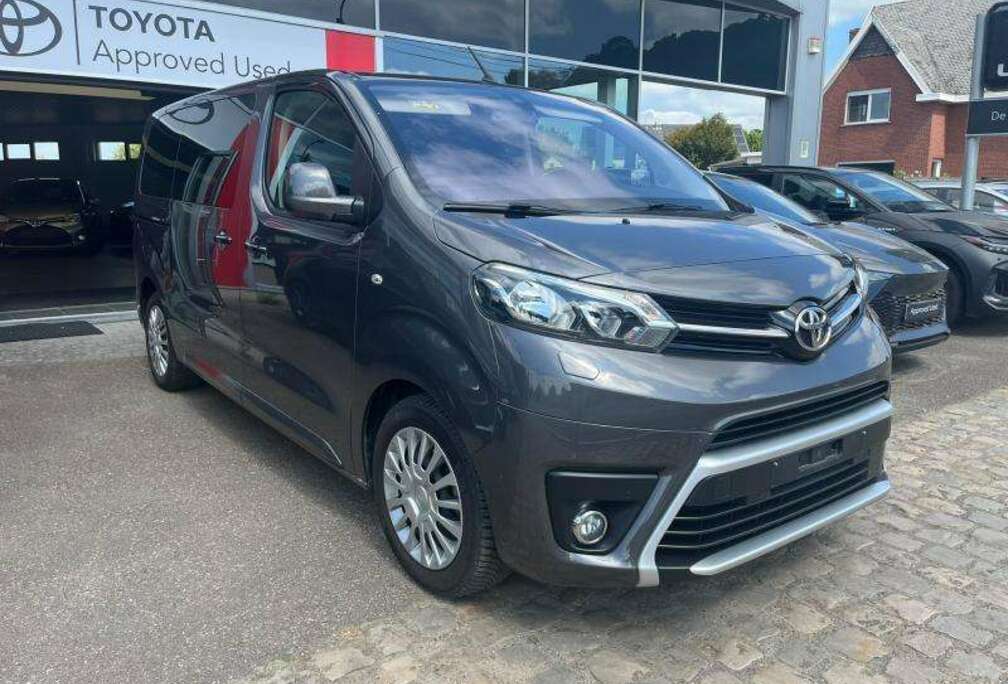Toyota MPV