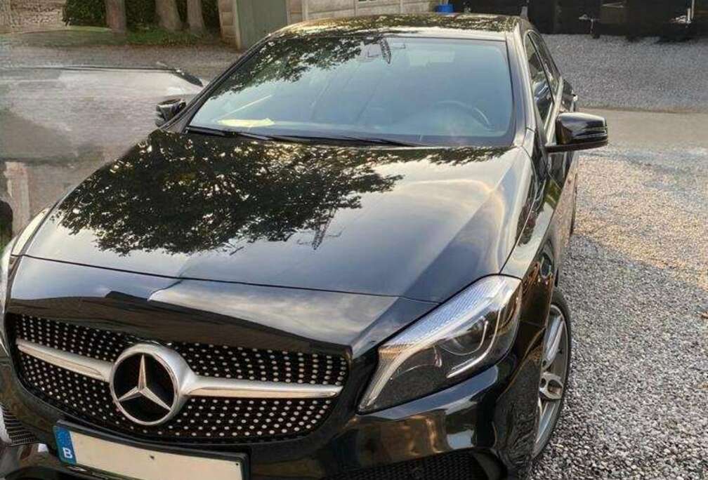 Mercedes-Benz A 180 AMG Line