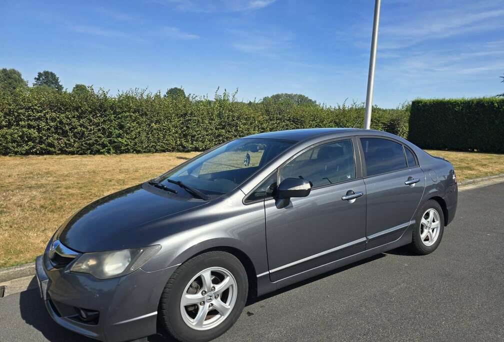 Honda Hybrid 1.3i-DSI i-VTEC IMA CVT Elegance