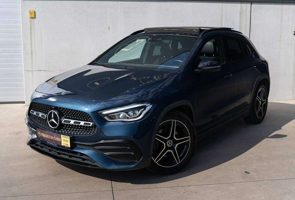 Mercedes-Benz AMG Line l Pano l Sunroof l Camera l Carplay l Night Pack l Trekhaak