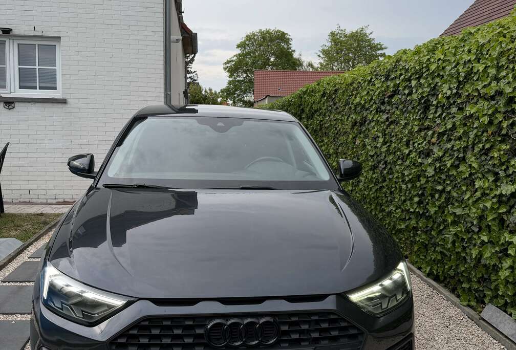 Audi Sportback 30 TFSI  LED