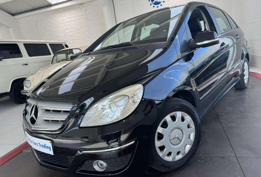 Mercedes-Benz 160 95H BVA CHAINE DE DISTRIBUTION GAR 12M