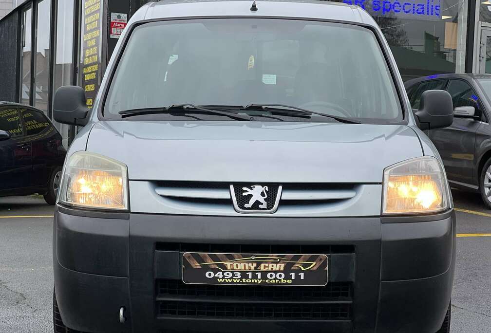 Peugeot 1.4i*❗️ ❗️❗️prix uniquement export❗