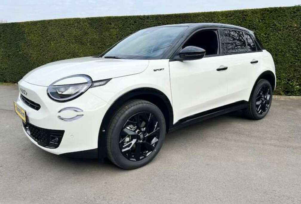 Fiat Fiat 600 Hybrid 145CV  SPORT