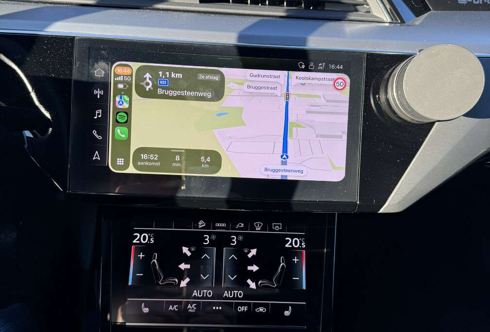 Audi 106 kWh 55 Quattro Advanced