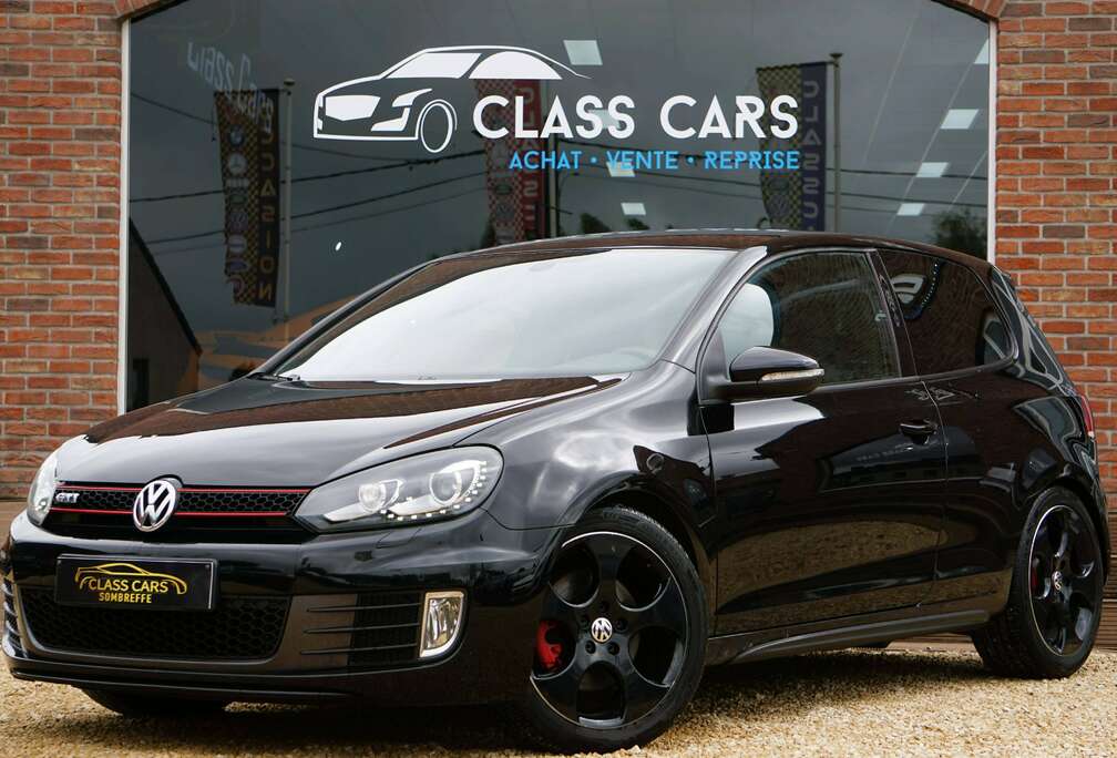 Volkswagen 2.0 TSI NAVI Bi-XENON PDC AV/AR CARNET COMPLET