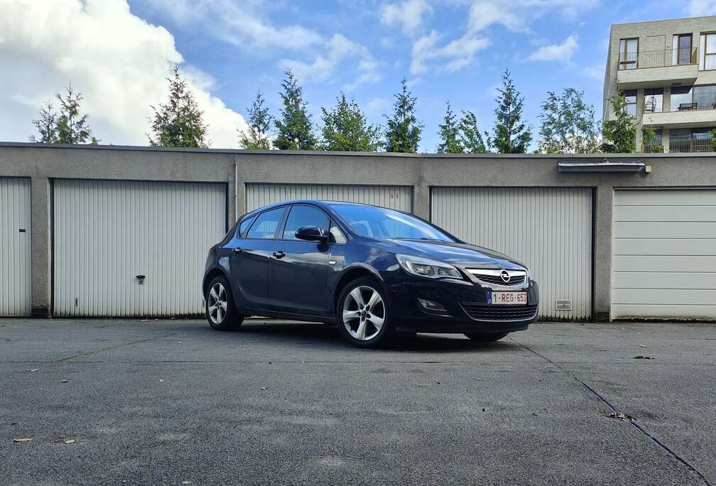 Opel 1.4i Essentia