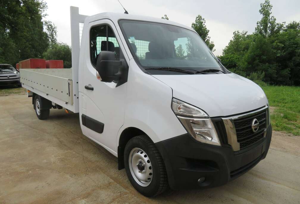Nissan 2.3dCi - Open laadbak L4